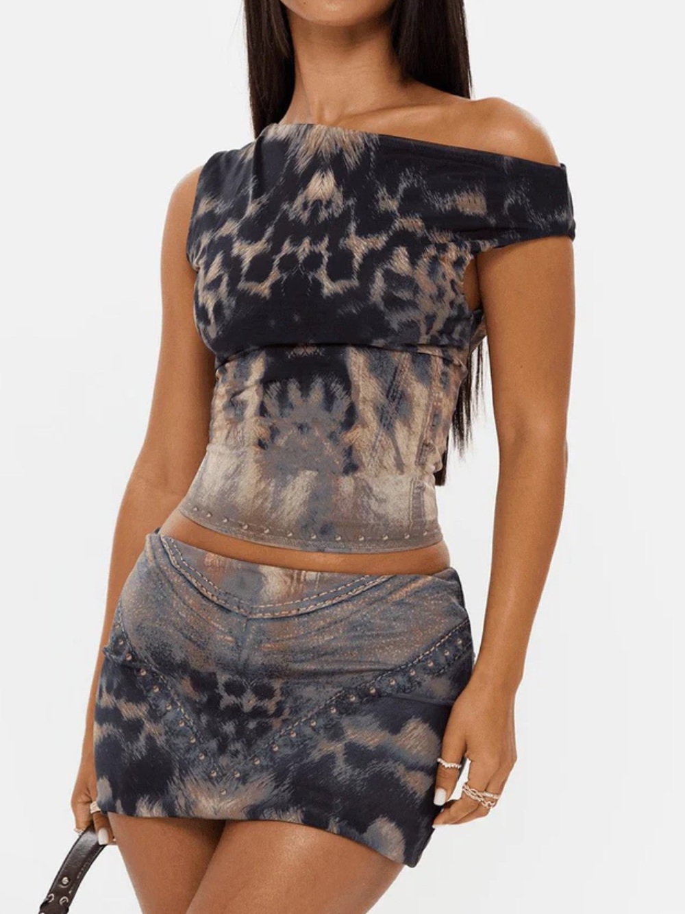 Off-Shoulder Murci Animal Print Set